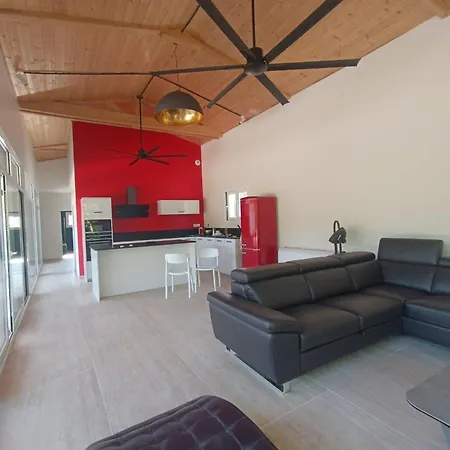 Contemporaine, Piscine Et Baies Vitrées Plein Sud Сasa de vacaciones Méjannes-le-Clap