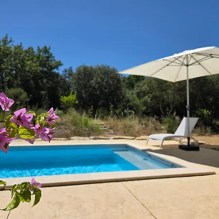 Holiday home Light Filled Contemporary With Pool Mejannes-le-Clap