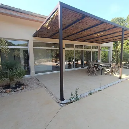 Holiday home Light Filled Contemporary With Pool Mejannes-le-Clap